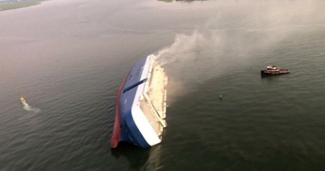 Golden Ray cargo ship: US Coastguard search for missing crew