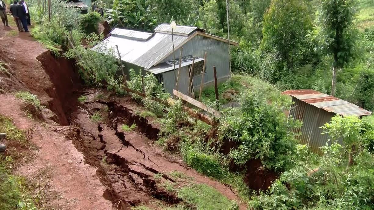 Heavy rains render 12 families homeless in Kiharu