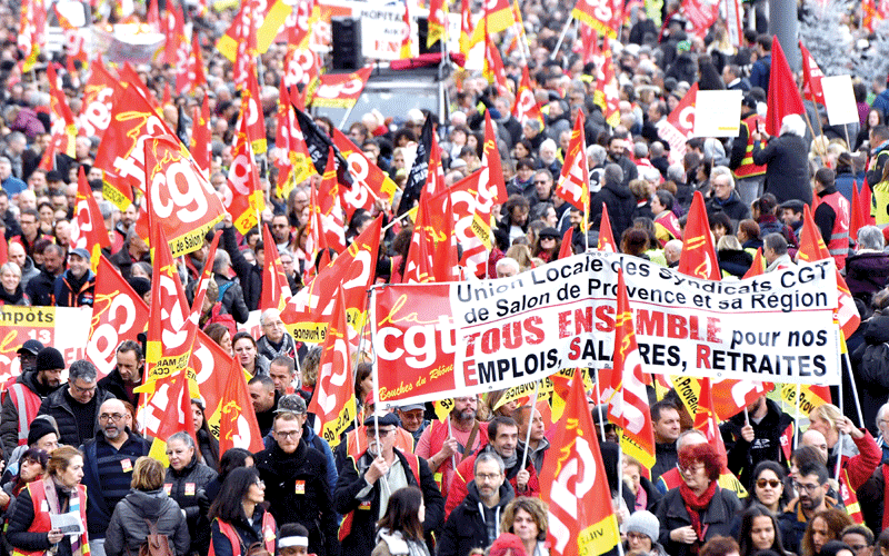 France paralysed by biggest national strike in years