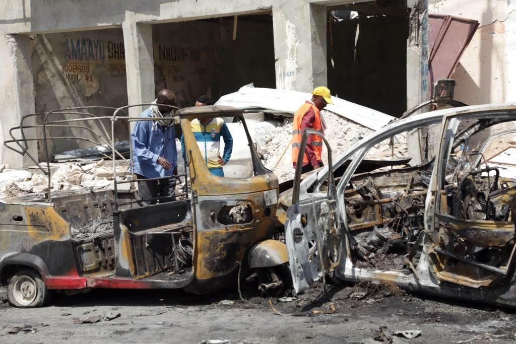 Somalia launches manhunt for 5 terror suspects