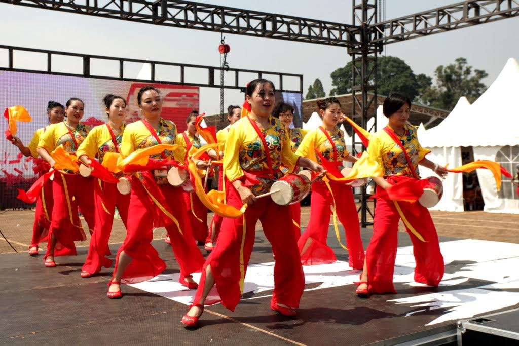 Ugandans, Chinese enjoy temple fair in Kampala ahead of Spring Festival