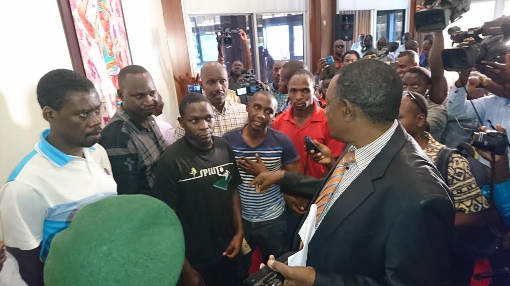 Uganda repatriates released Rwandan prisoners to ease tensions