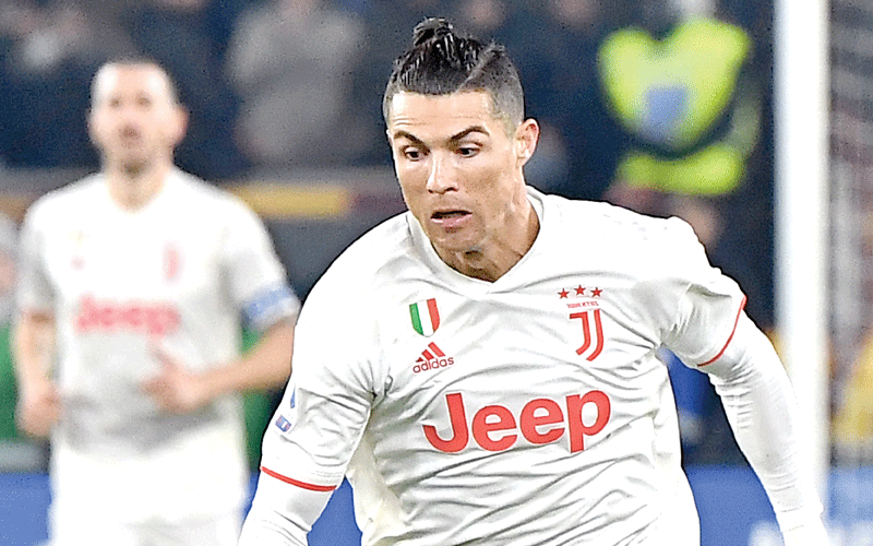 Ronaldo continues scoring streak to put Juve top of Italian Serie A