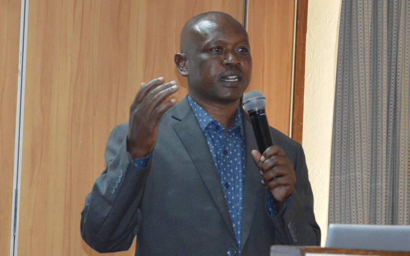 Experts oppose proposal to ban pesticide imports