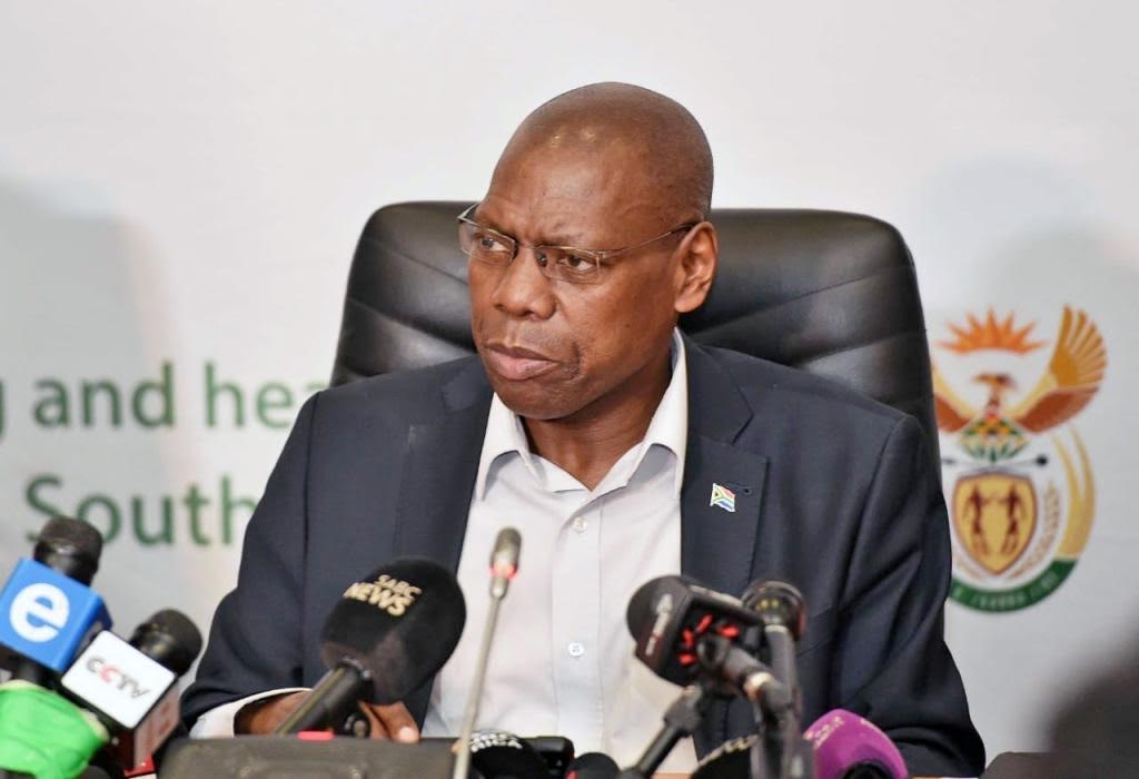 Four more people test positive for COVID-19 in S. Africa
