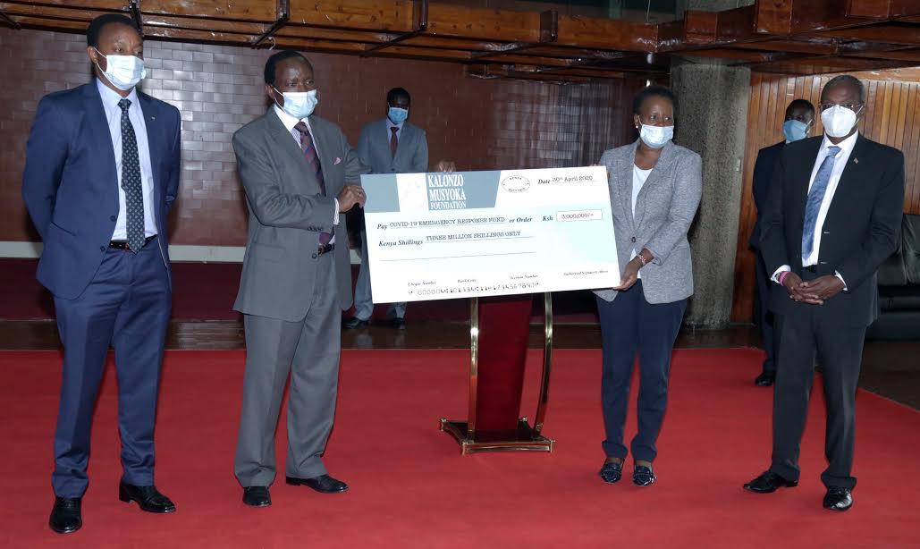 Kalonzo presents Sh3m cheque to COVID-19 response team