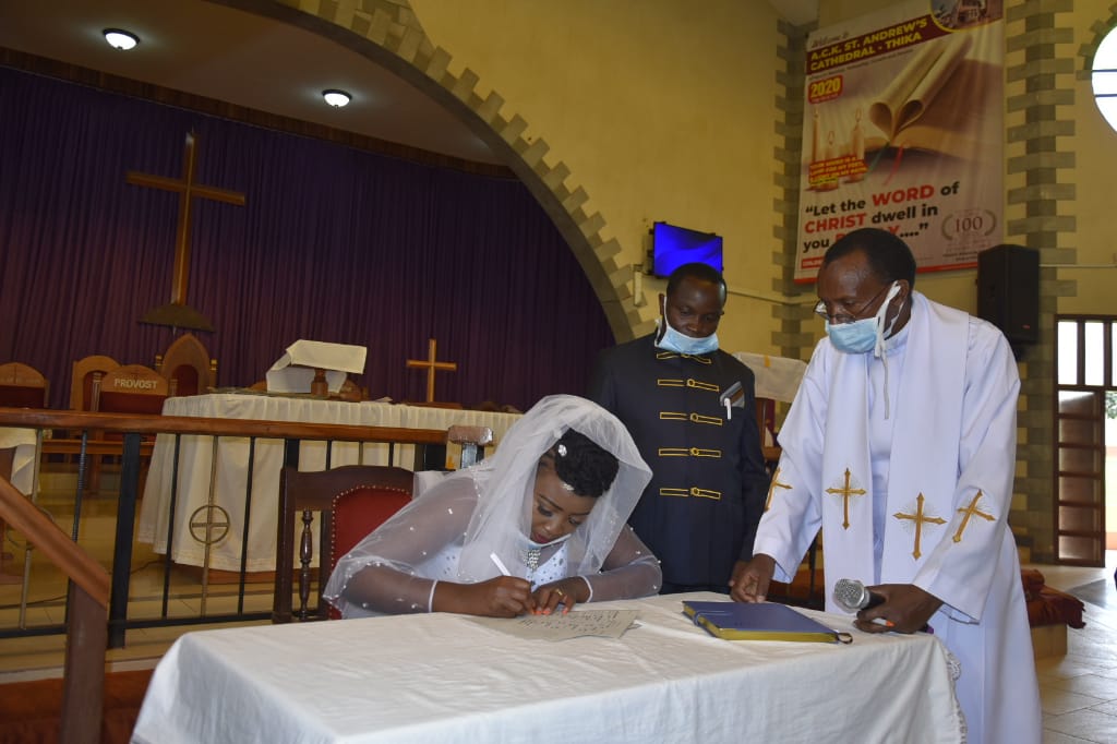 No kiss as wedding takes 30 minutes, costs only Sh20, 000 (PHOTOS)