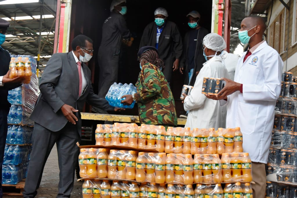 Firm donates foodstuffs to police officers