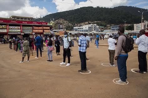 Rwandan police arrest 1,400 people in capital for violating COVID-19 curfew