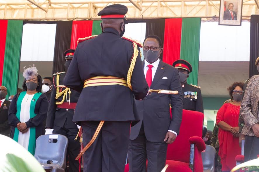 Malawi president names full cabinet