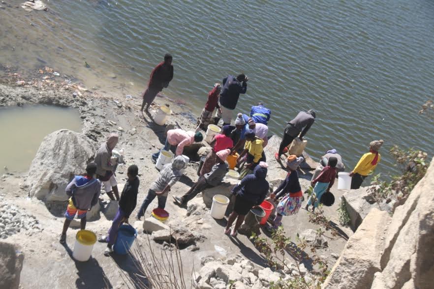 Water shortages compound Zimbabweans’ COVID-19 woes