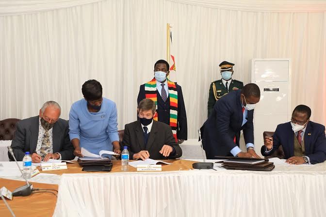Zimbabwean gov’t agrees to pay 3.5 bln USD compensation to white farmers