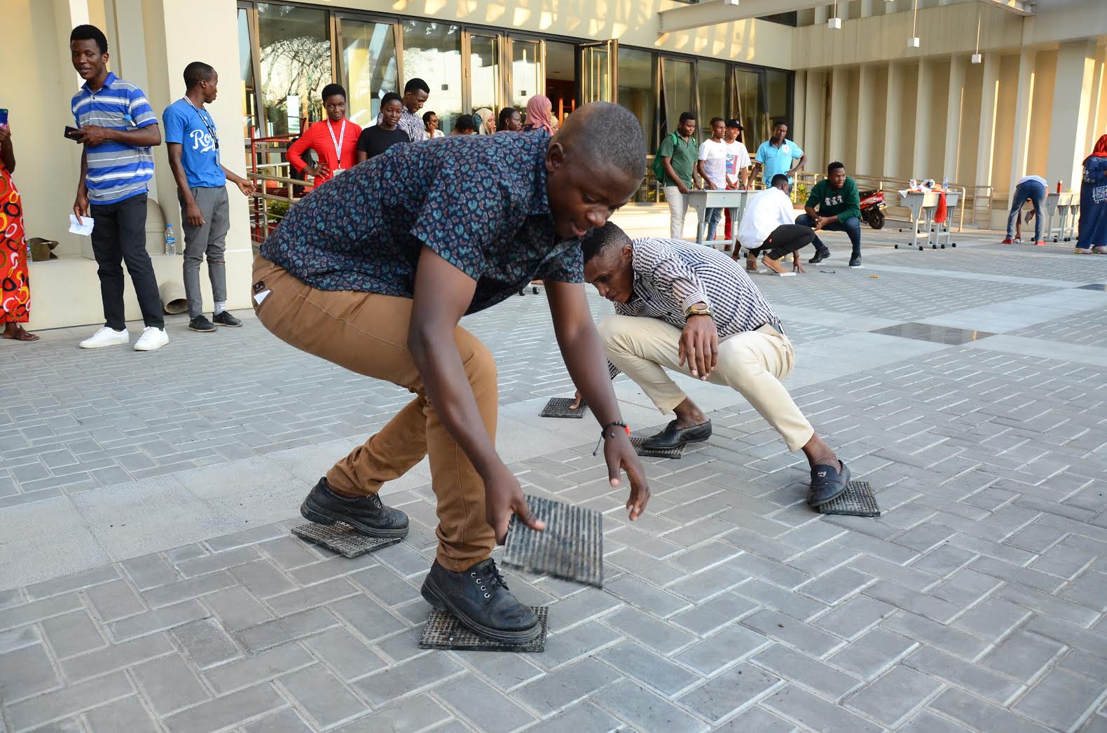 Tanzanian students join fun sports games at Confucius Institute