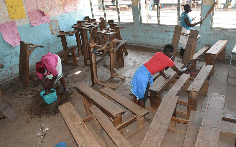 Desks project a misplaced priority, educationists say