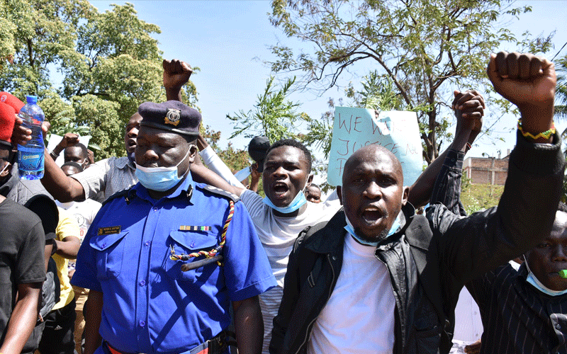 Polytechnic students go on rampage