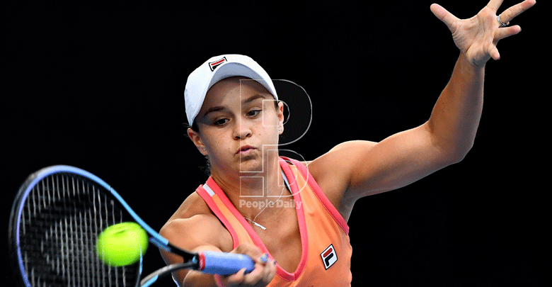 Osaka, Barty in winning starts in Melbourne