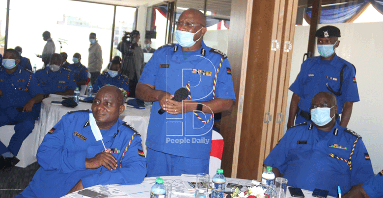 Experts say 60 officers commit suicide annually