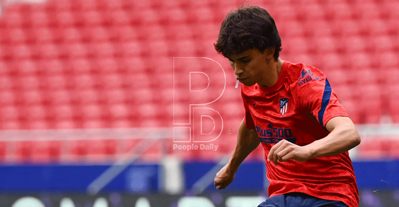 Atletico on cups of La Liga glory but Real Madrid ready to pounce