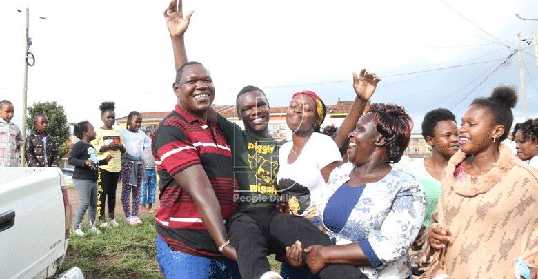 KCPE top performers push   stellar show to high school