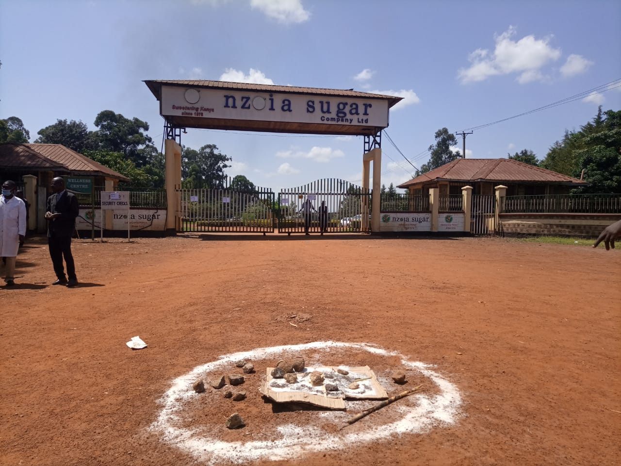 Farmers, workers of Nzoia Sugar block MD Makokha from accessing office, sight unpaid dues