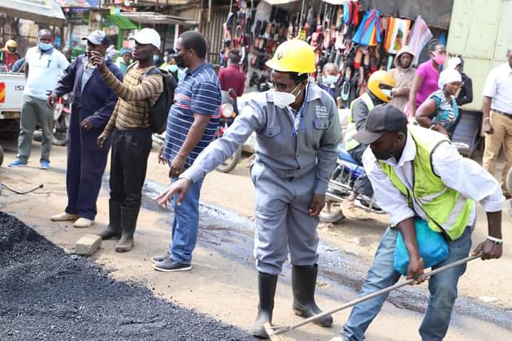 Joy as potholes-filled Githurai-Mwihoko road is fixed