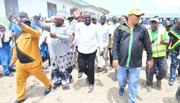 Ruto wraps Coast tour, calls on residents to reject ‘project’ candidate