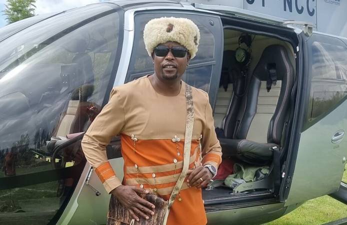 Kanini Kega dresses as Kikuyu elder to receive Raila in Nyeri