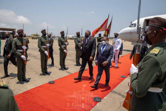 Uhuru jets in Mozambique