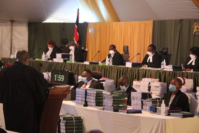 Uhuru enjoys absolute immunity, top court told