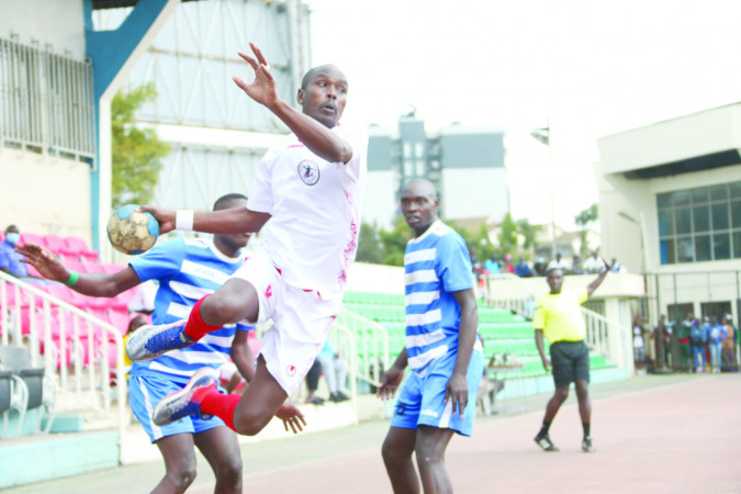 KDF train guns on Super Cup