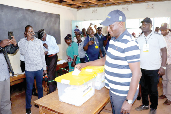 Former State officials fall in party polls