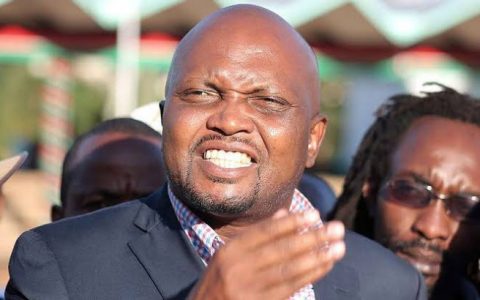 Moses Kuria blames senior Mt Kenya leaders for not grooming Uhur's successor