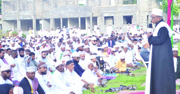 Calls for peace, unity dominate Eid celebrations