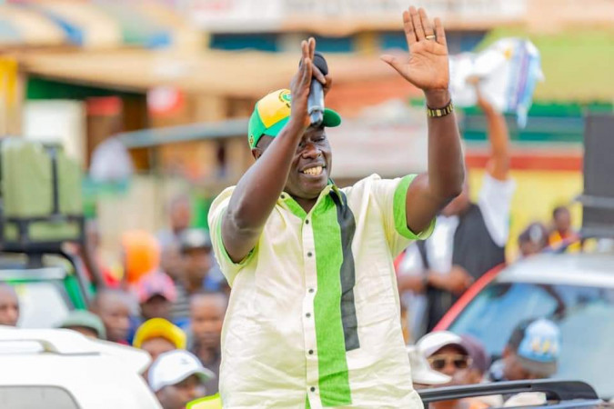 Drama as Rigathi Gachagua is heckled at a rally in Nyeri