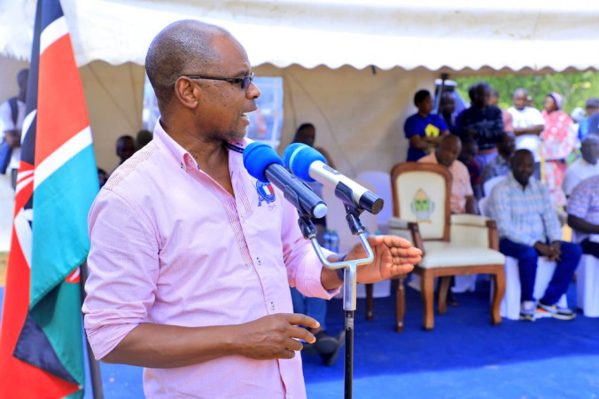 Amason Kingi speaking during an event. PHOTO//@amasonkingi/X