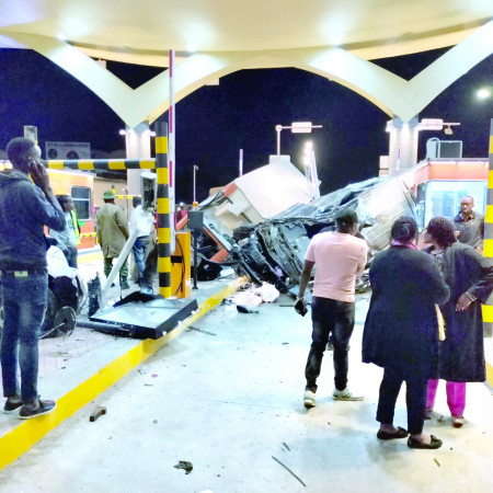 One killed, five  injured in Nairobi Expressway crash