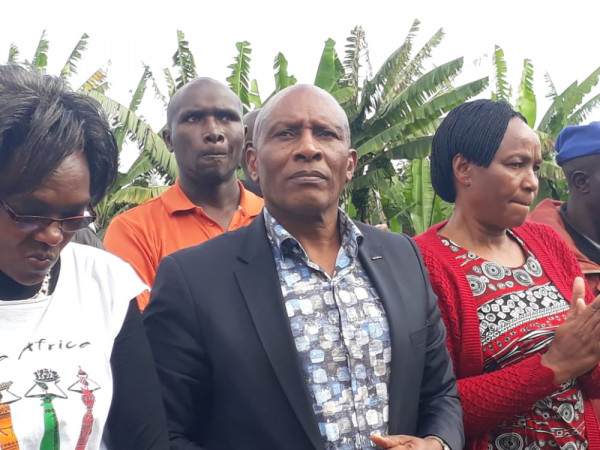 Nyeri gubernatorial aspirant Thuo Mathenge with his supporters