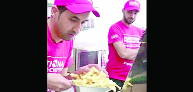 Hotelier breaks world record for wrapping fries