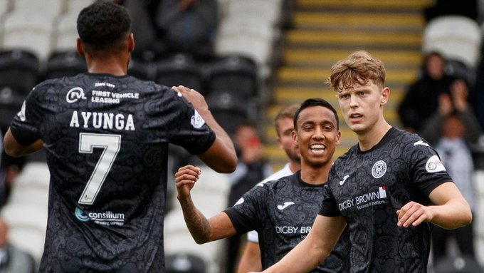 Jonah Ayunga celebrates with teammates. PHOTO/Allan Picken