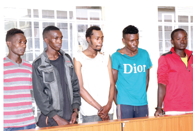 Court allows police to detain murder suspects for 14 days