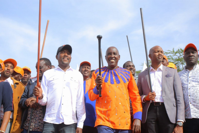 Kajiado Senator Philip Mpaayei dumps Ruto for Raila