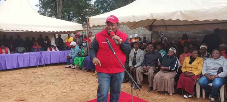 Nyeri Town MP Ngunjiri Wambugu addressing supporters. PHOTO/Loise Wambugu