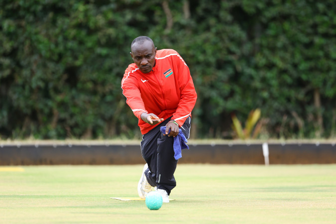 Lawn bowls team hopes to survive knockout stage in UK