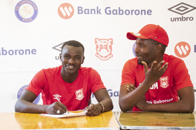 Duncan Otieno after signing a deal with Gaborone United. PHOTO/Gaborone United