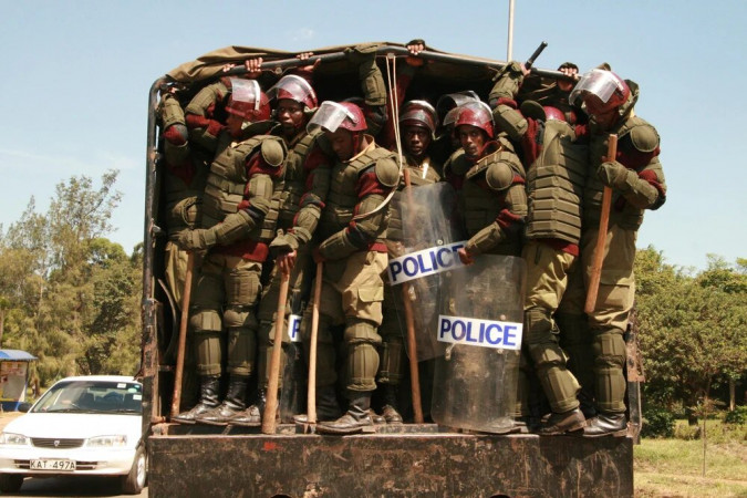 Police deployed to Raila, Ruto's strongholds ahead of Supreme Court verdict