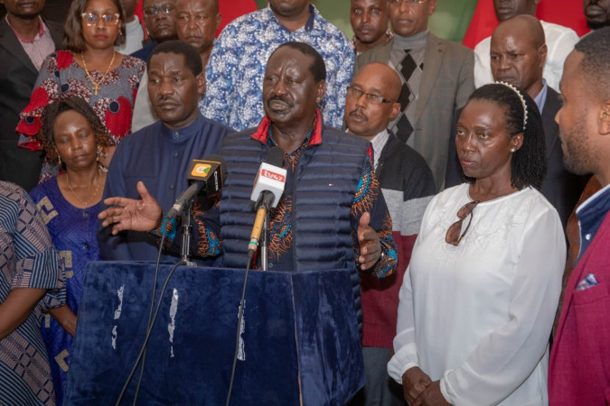 Raila spends better part of Sunday at his home resting