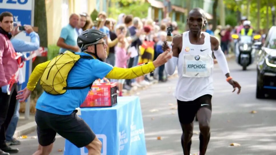 Kipchoge to lineup in Boston race