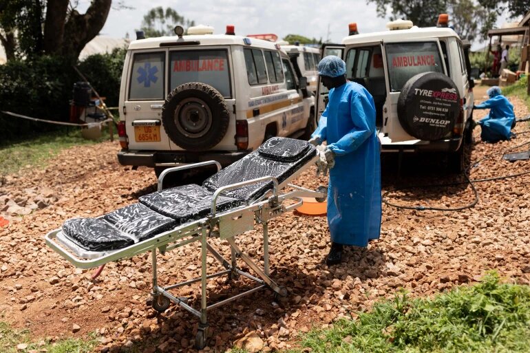 Uganda locks down districts in bid to check Ebola spread