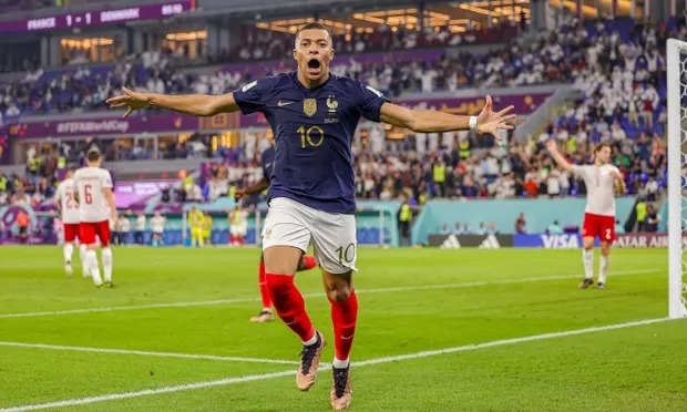 Kylian Mbappe double helps France edge Denmark, advance to World Cup last 16