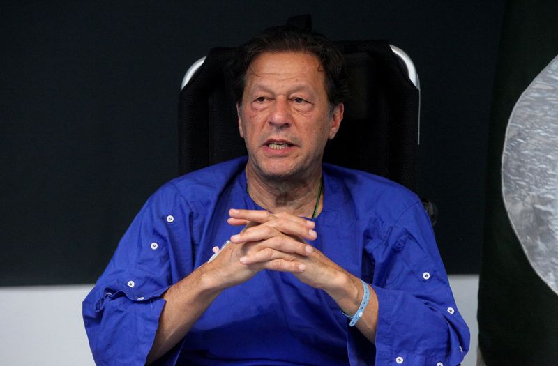 Ex-Pakistan Premier Khan calls off protest march ‘to avoid chaos’